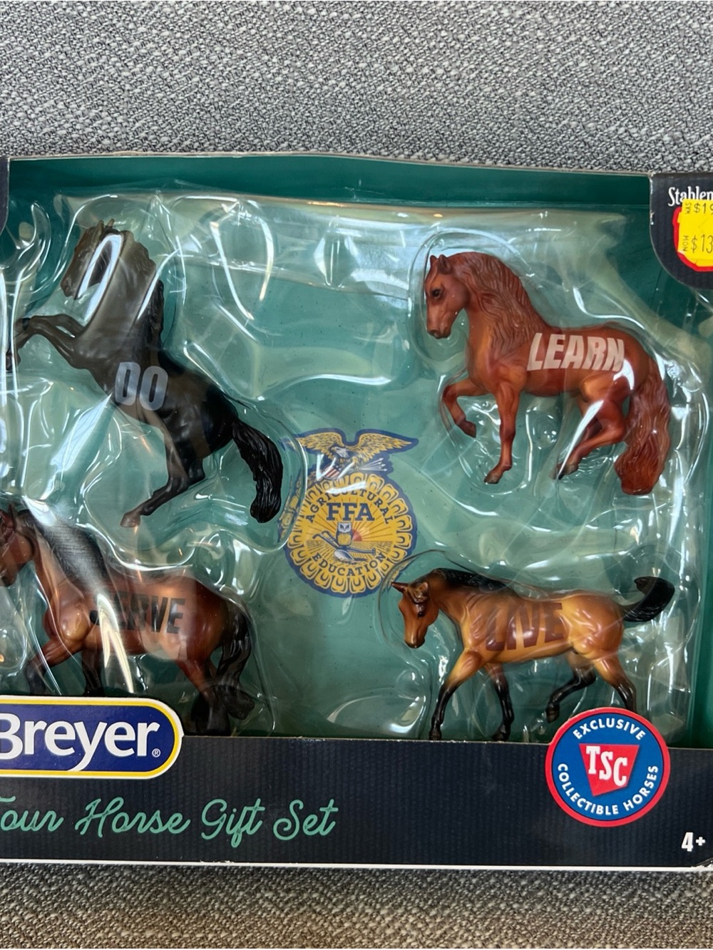 Breyer 4 Stablemates TSC Exclusive FFA Gift Set 1:32 Scale Model Horse Figurines
